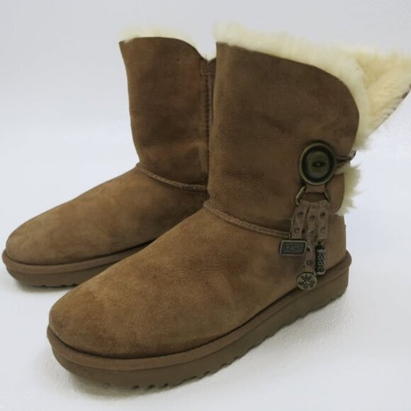 UGG Australia Insulated Bailey Button Boots Winter Shoes sz 7 - Picture 1 of 6